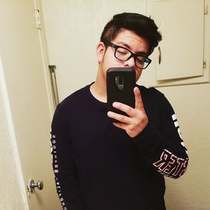 Meet your Posher, Carlos